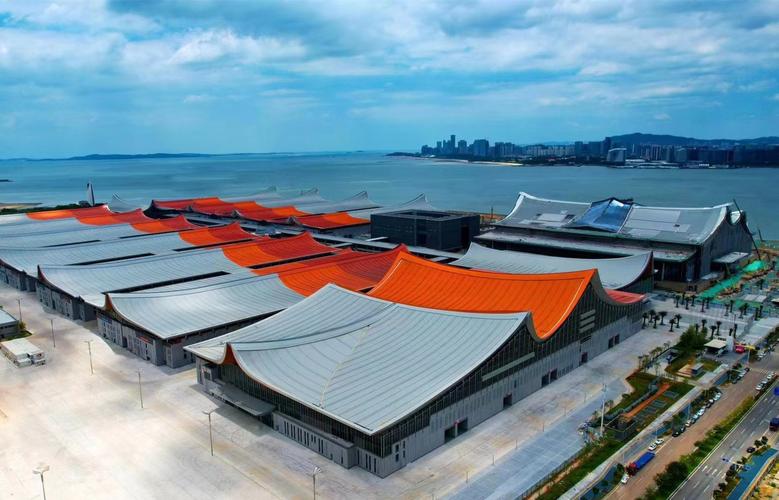 expo center),位于中国福建省厦门市,是集展览,会议,办公及商业服务等